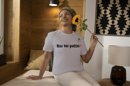 T-shirt "Bas les pattes !"