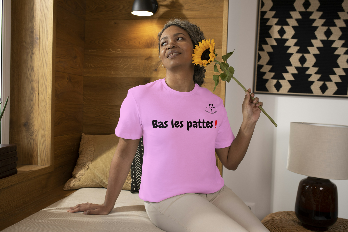 T-shirt "Bas les pattes !"