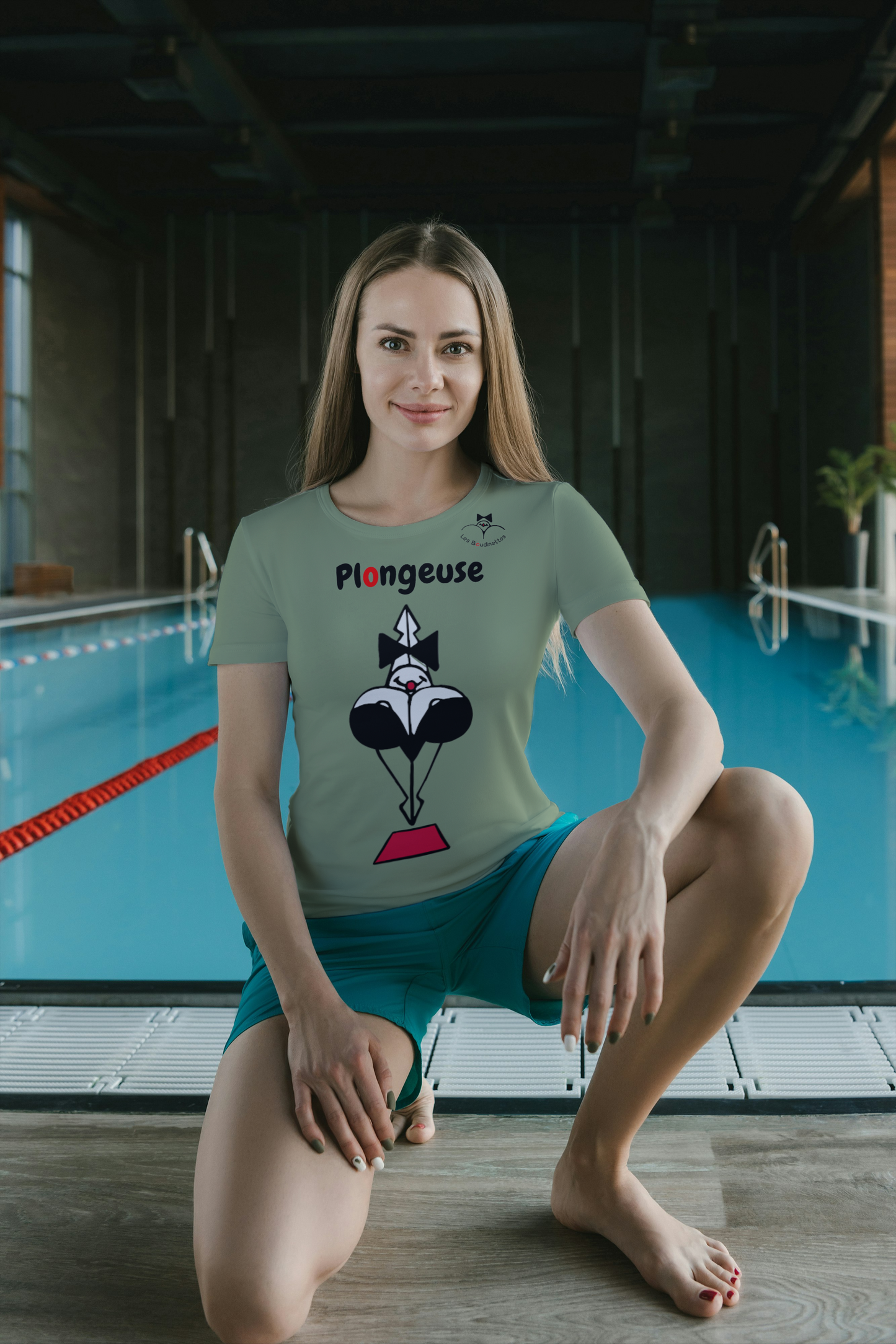 T-shirt Plongeuse avec Logo à l'Arrière