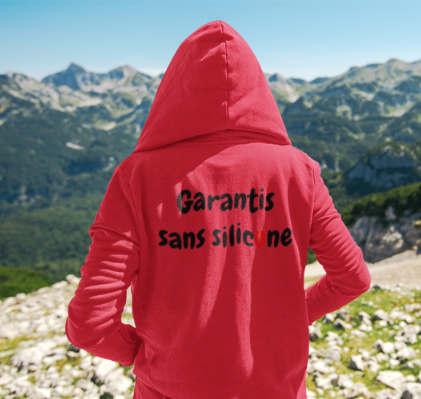 Sweat-shirt avec logo et texte à l'avant, et inscription "Garantis sans silicone" à l'arrière