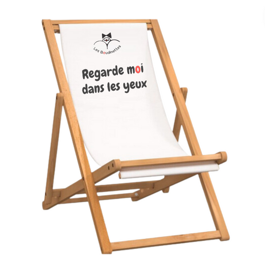 Chaise Longue avec le Message "Regarde-moi dans les Yeux" et Logo Les Boudinettes