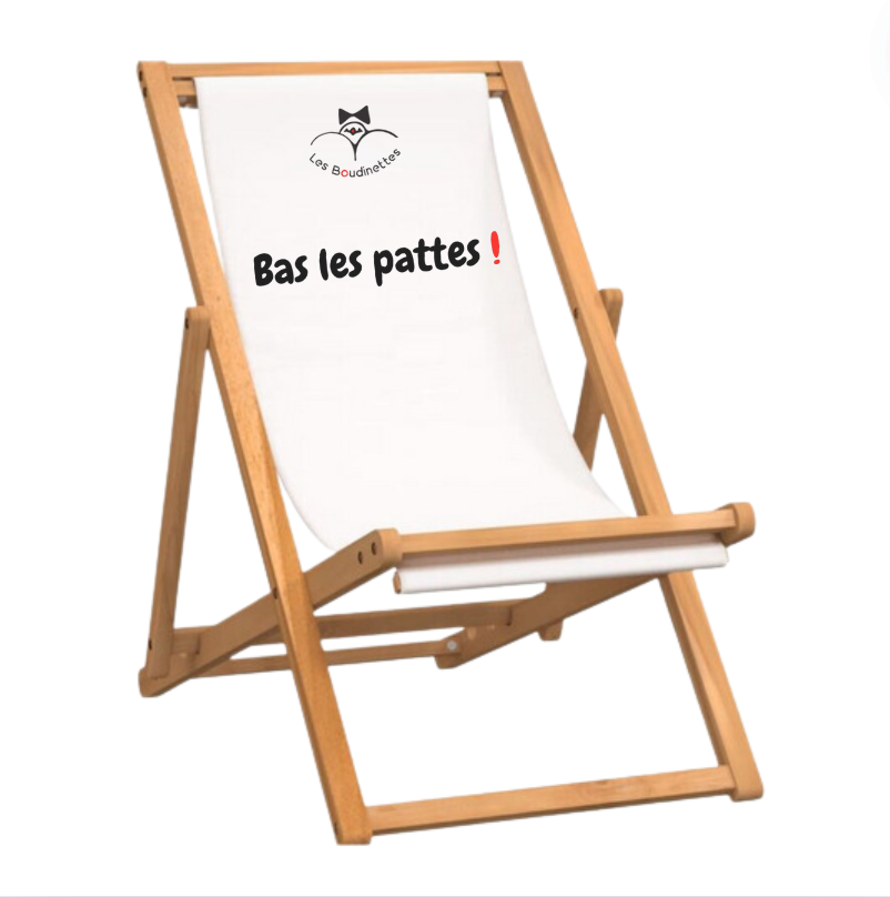 Chaise Longue avec le Message "Bas les pattes !" et Logo Les Boudinettes