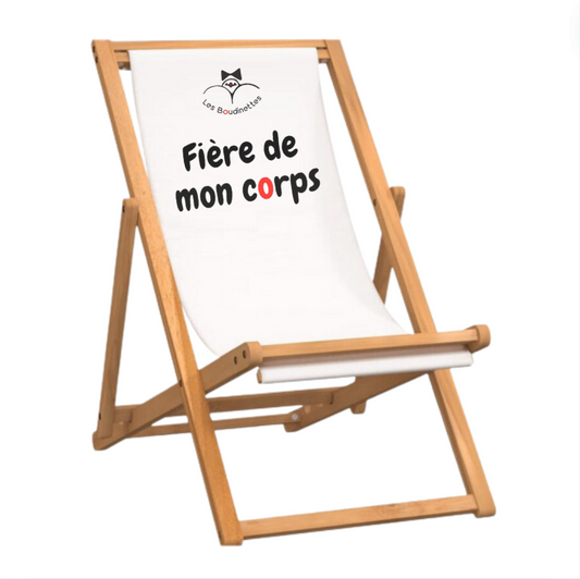 Chaise Longue avec le Message "Fière de mon corps"