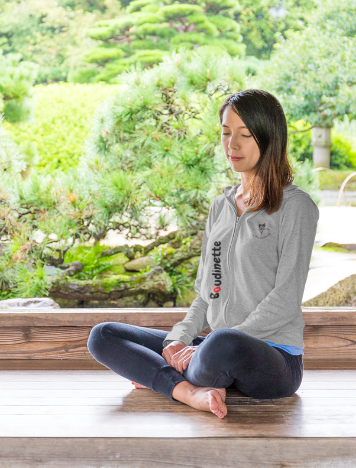 Sweat-shirt avec logo et texte à l'avant, et dessin "Nageuse" à l'arrière