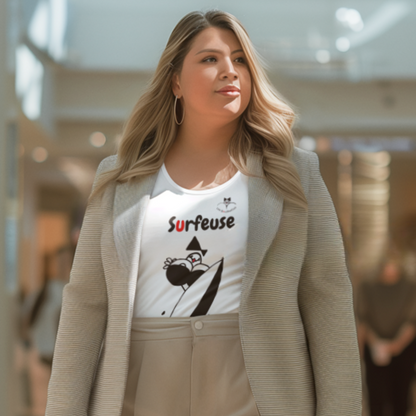 T-shirt Surfeuse avec Logo à l'Arrière